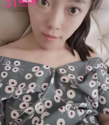 潮喷健身美女