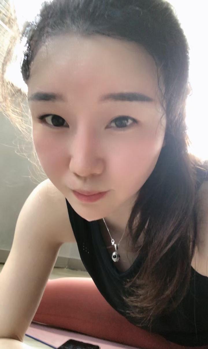 福田健身妹子诗诗