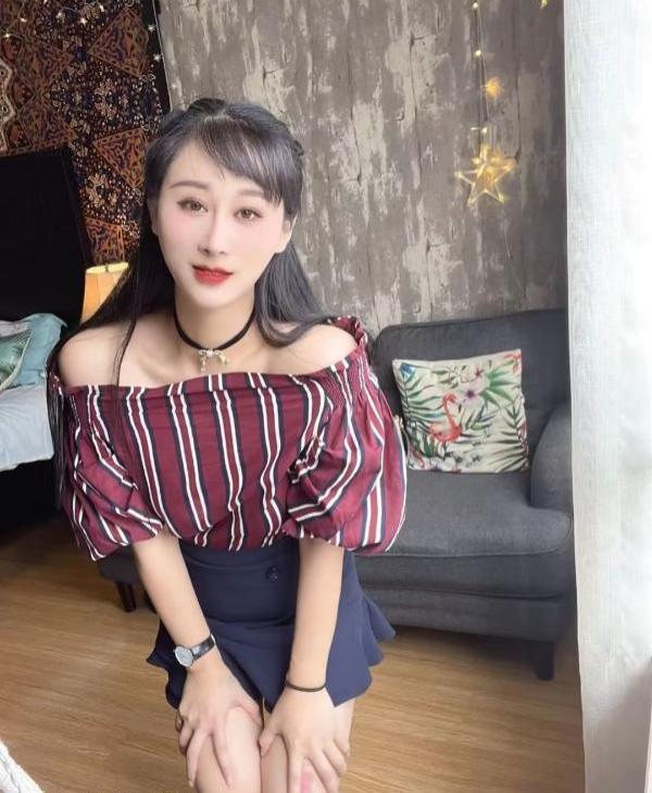 莎莎婷婷姐妹花