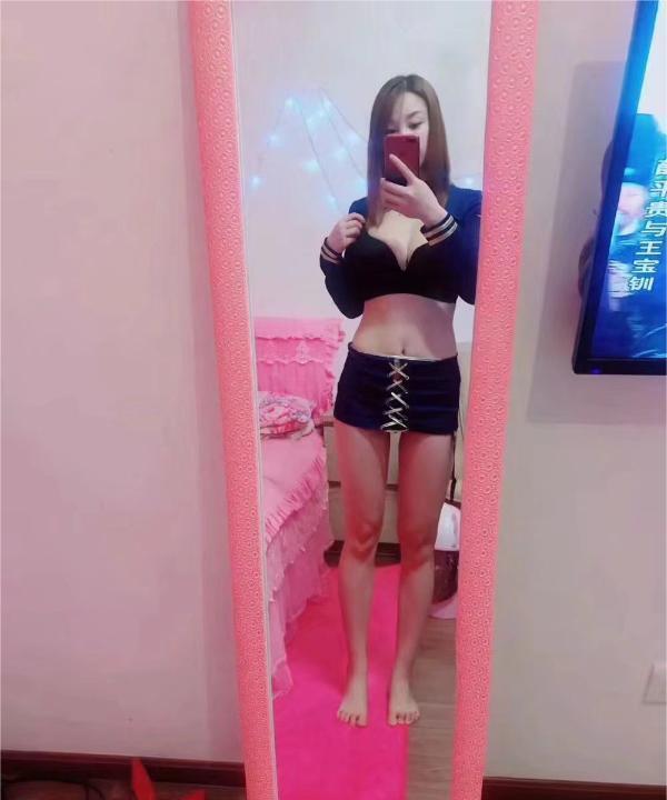 长腿制服小少妇